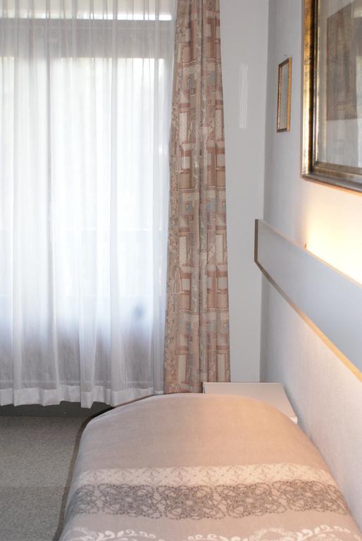 Hotel Domstad Utrecht Zimmer foto